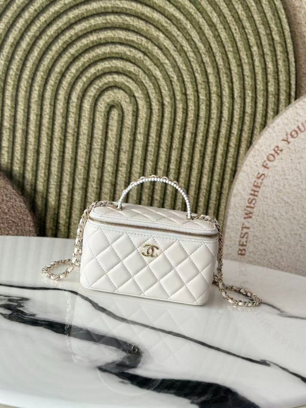 Classic CHANEL   bag: A Stylish and Versatile Choice for Elegance